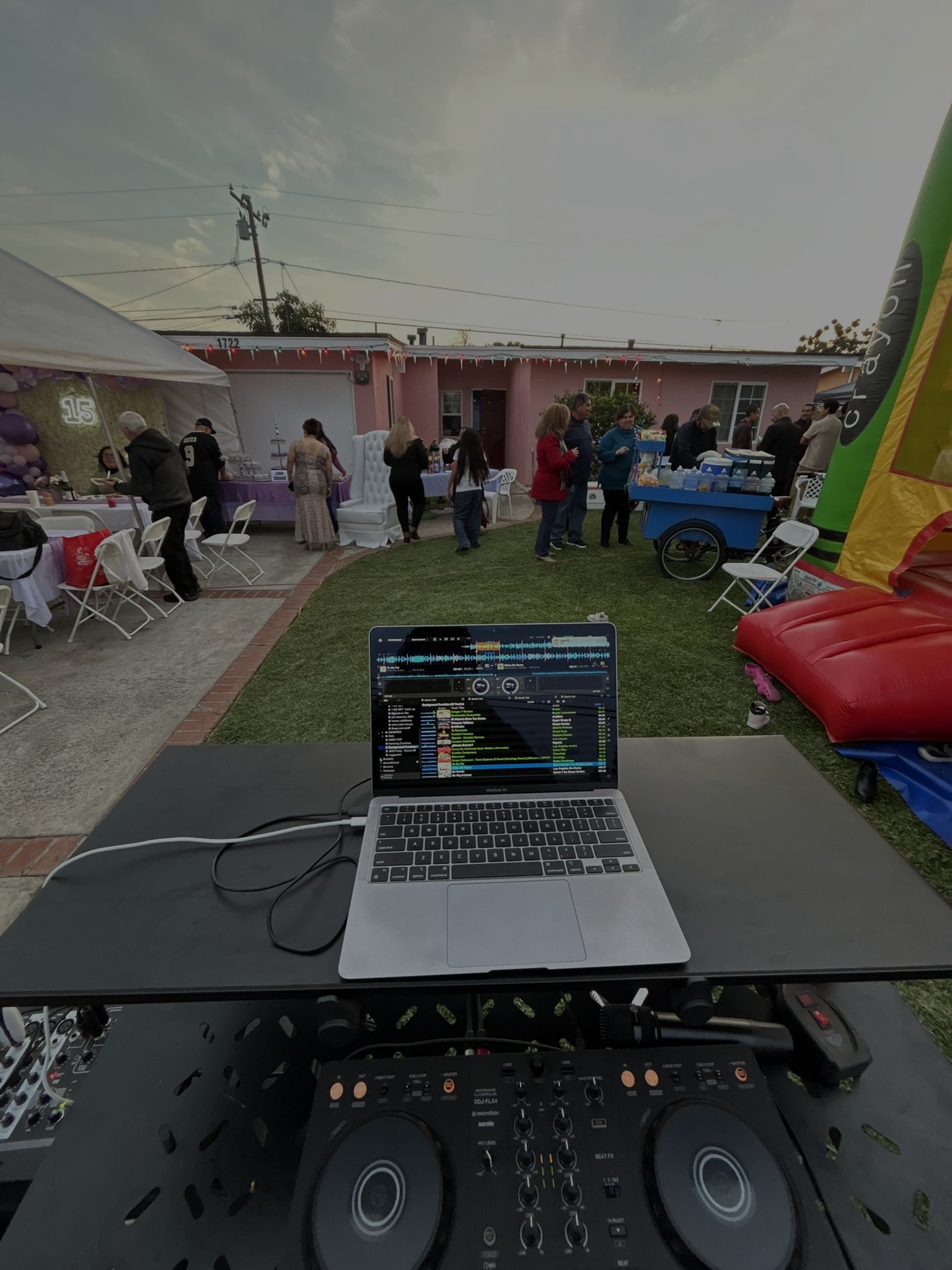 dj a party3